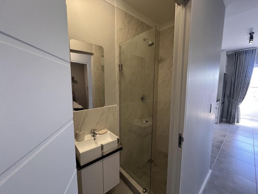 To Let 1 Bedroom Property for Rent in Table View Western Cape